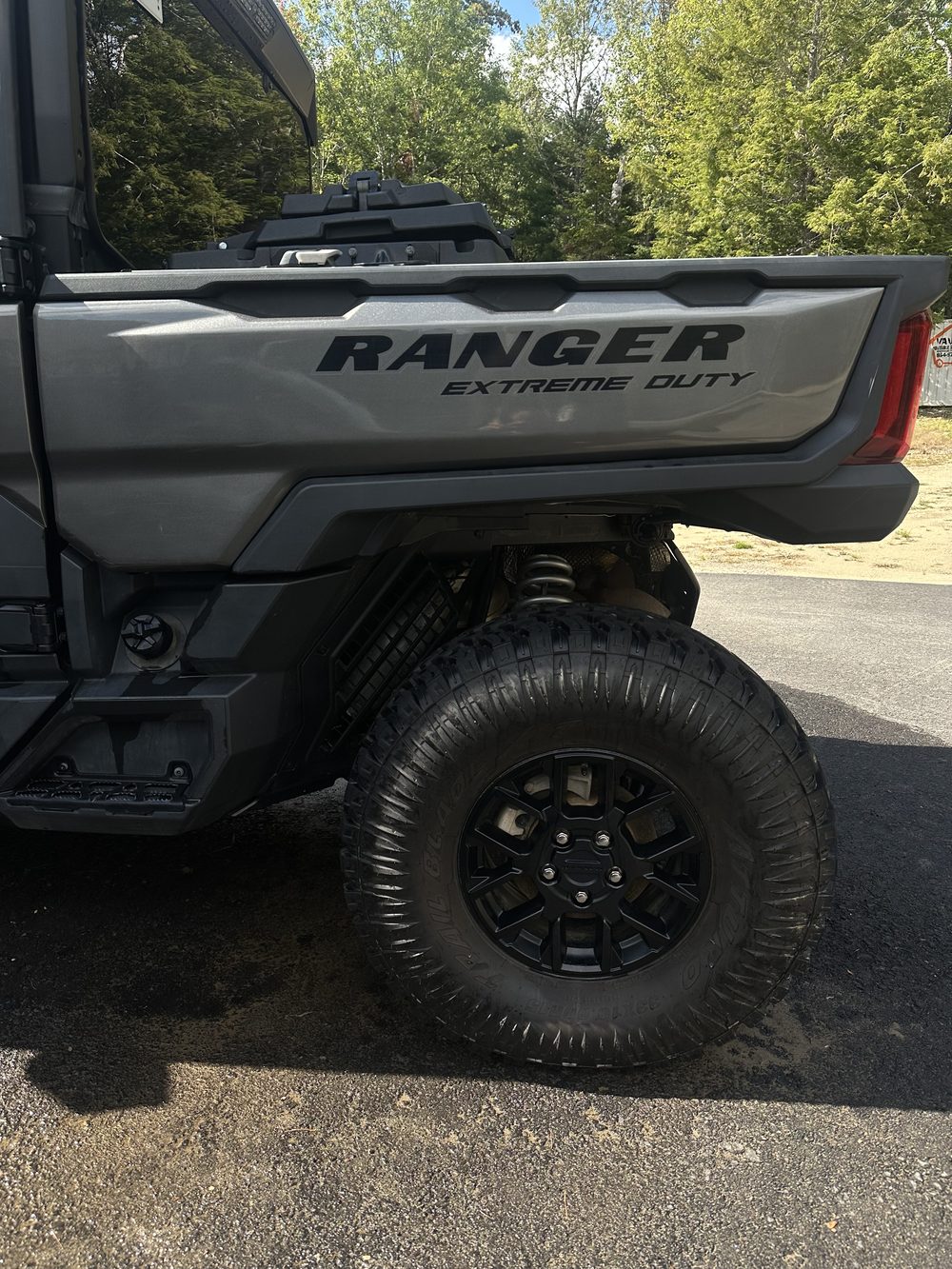 Freshly detailed side-by-side (SXS) with clean bodywork and wheels